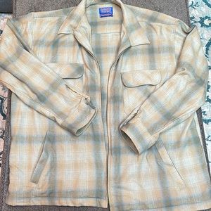 Mens Pendleton Brightwood zip up shirt. 100% Wool